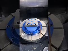 Manuel 5 Eksen Kırlangıç ​​Mengenesi Hassas CNC Freze Mengenesi 75150