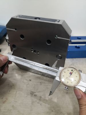 Manuel 4.0Kg Sıfır Noktası Sıkma 52mm CNC Freze Masası Kelepçeleri