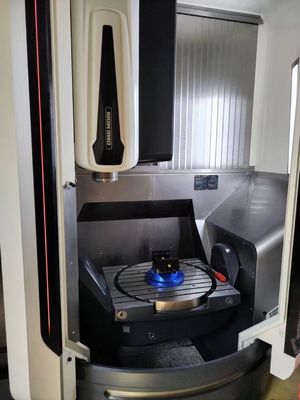 Yüksek hassasiyetli Kendini Merkeze Getiren Vise Ve 96 Serisi tarafından Çalışan 5 Eksenli CNC için 4 Delikli El Yapısı