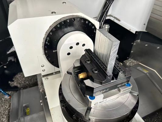 Axis Aydınlatma Armatürleri 18KN Kilitleme Kuvveti Ticari ve Endüstriyel Aydınlatma İçin 1-5 Yıl Ömür